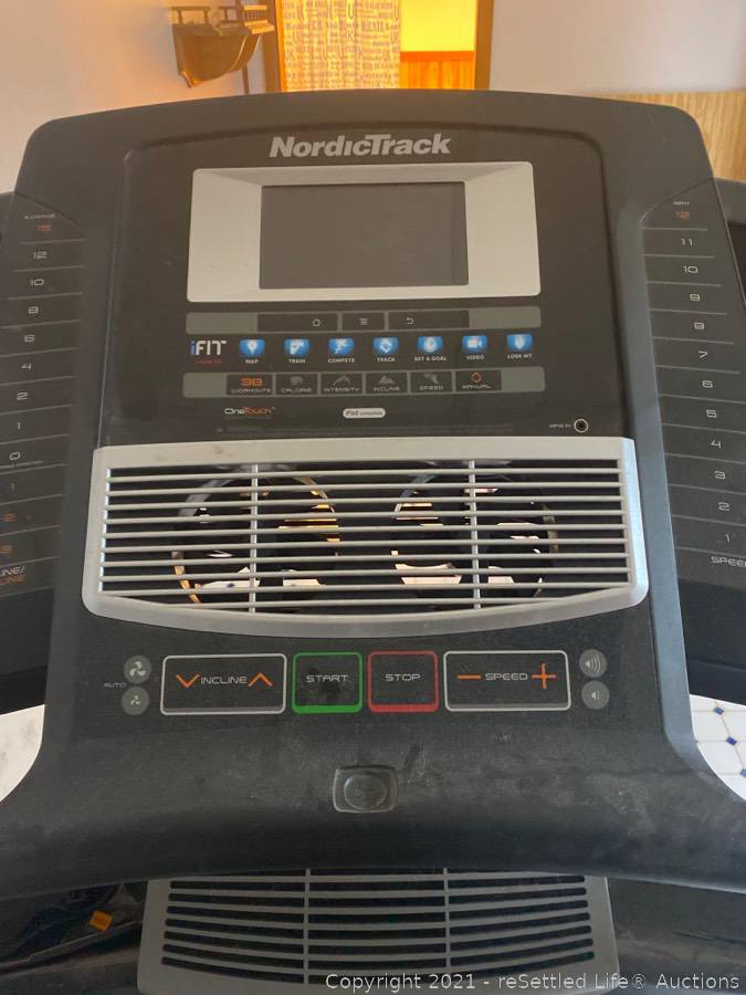 Elite 5700 Treadmill / NordicTrack Elite 5700 Interactive Treadmill ...